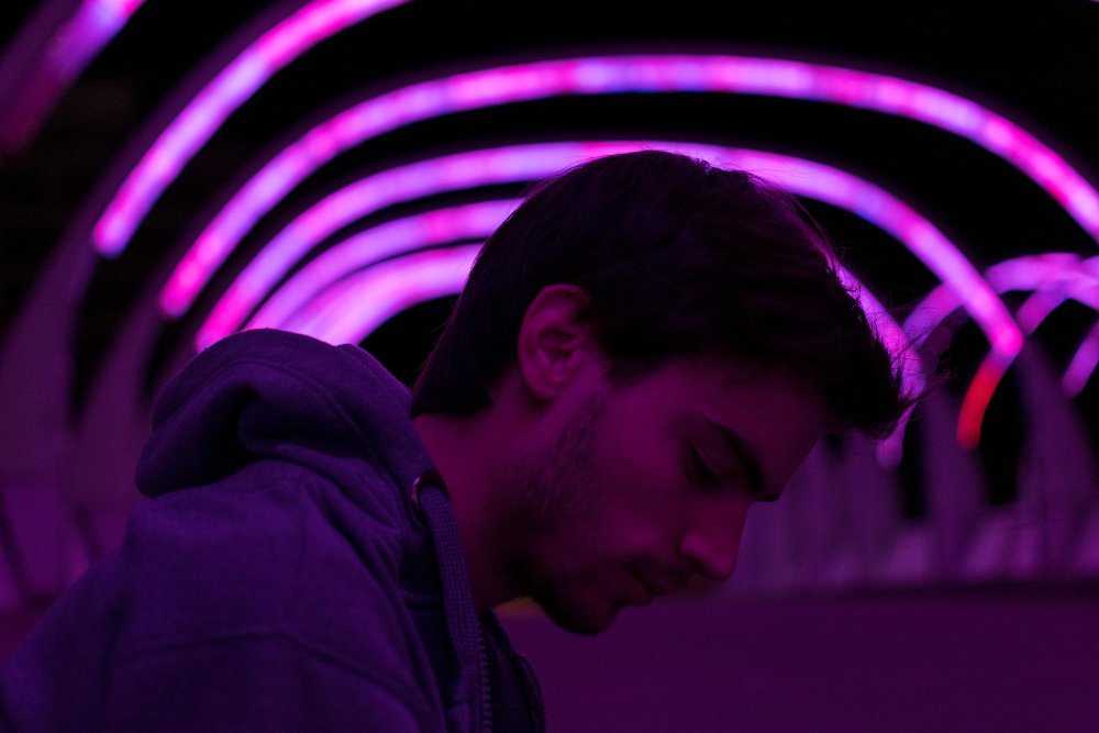 Langkah pertama dalam mengatasi overthinking adalah dengan memahami akar masalahnya.