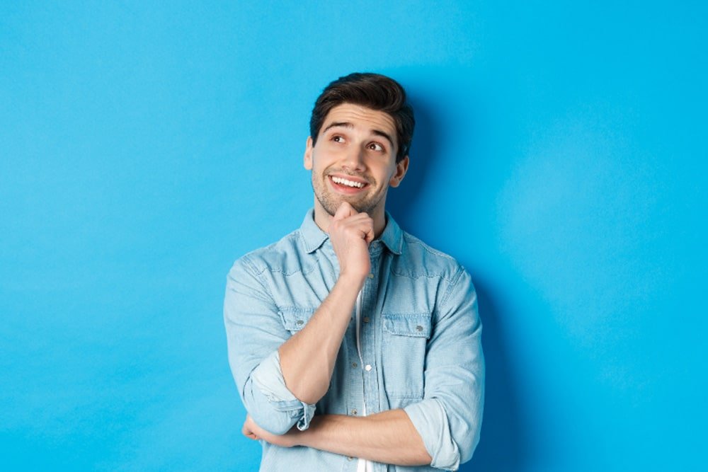 Untuk mengubah pola pikir negatif menjadi positif, langkah pertama adalah memahami akar dari pikiran negatif tersebut.